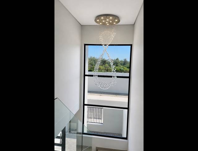 4 BEDROOM FREEHOLD FOR SALE IN SANDOWN